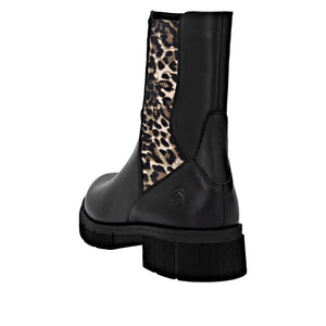 Remonte D2S70-03 Short Ankle Boots