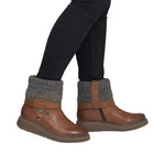 Load image into Gallery viewer, Remonte D3976-23 Short Brown Boots
