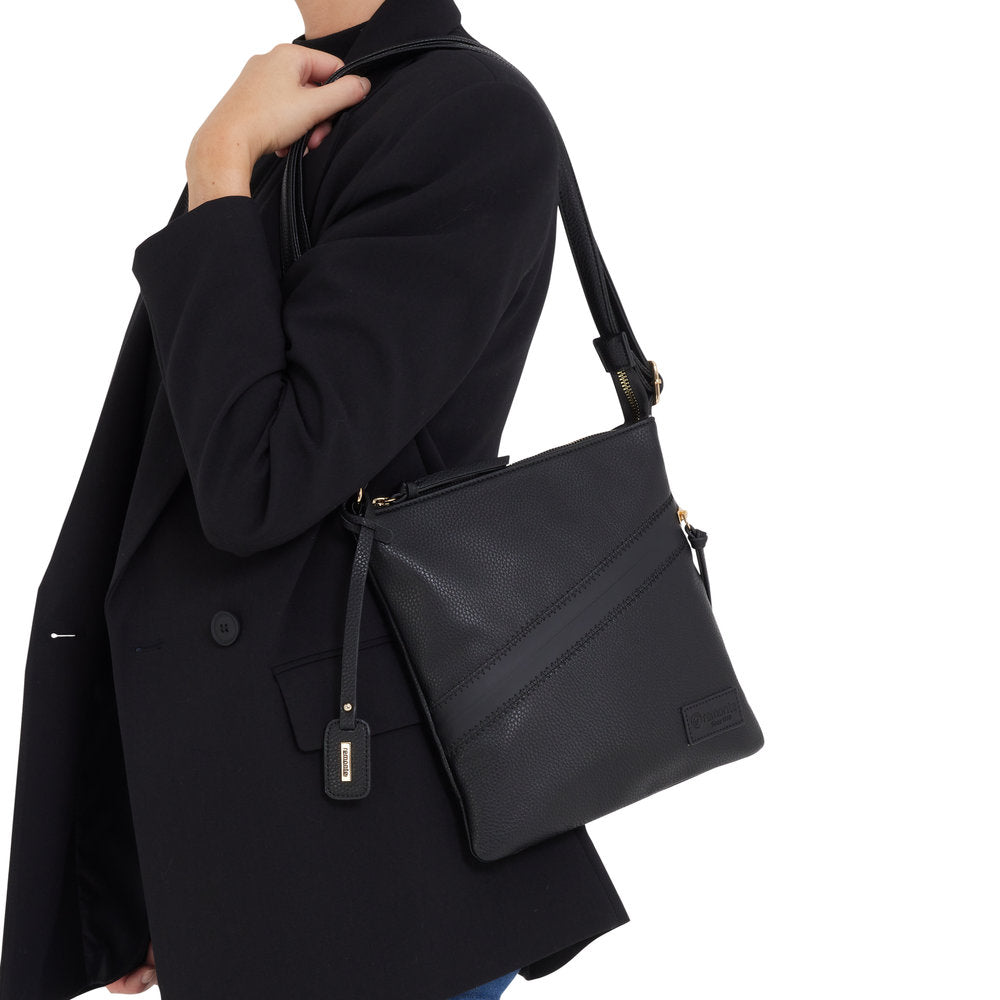 Remonte Q0625-00 Handbags
