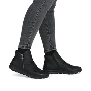 Rieker Z0056-00 Winter Ankle Boots