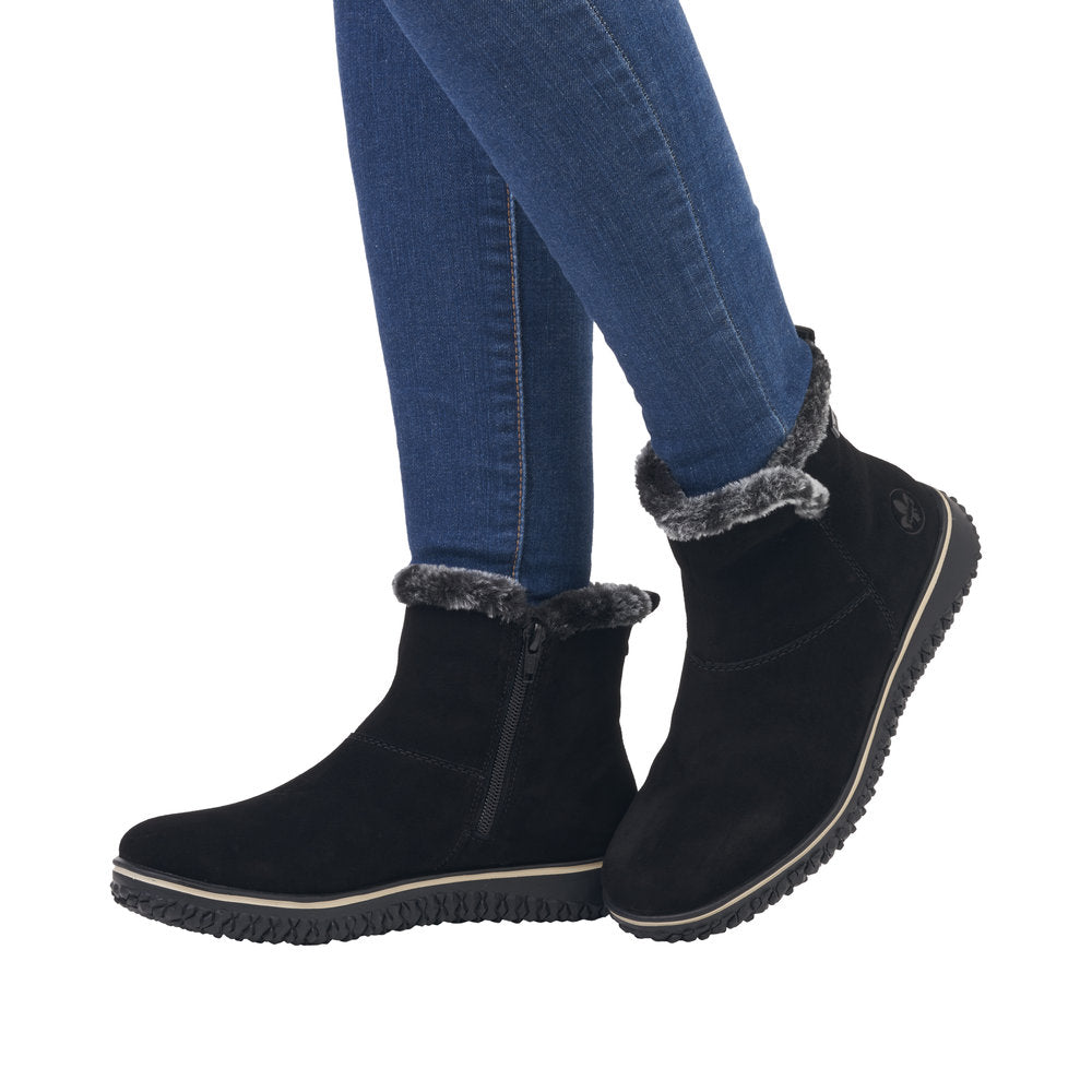 Rieker  Z4266-00 Short Boots